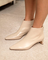 Women's pointy toe ankle boots in tan nappa leather with 4.5cm block heel – Bianca Buccheri Italian-made luxury footwear